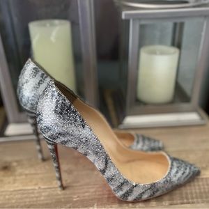 USED… Christian Louboutin Silver Print Glitter Sirene So Kate 120 Pumps 38 / US7